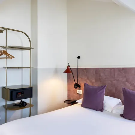 Des Mines Hotel 3*