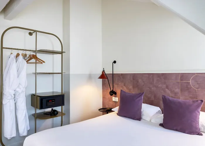 Des Mines Hotel 3*